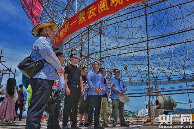江蘇東鐵鋼結構-青山島項目標志性工程紫云閣觀景臺合攏